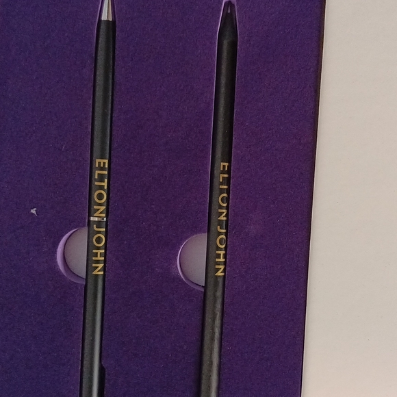 Elton John VIP Merchandise Package Farewell Yellow Brick Road 2019-22 Final Tour - Picture 9 of 9